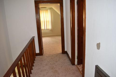 301 Exeter Ave, Middlesboro, KY 40965 photo 16