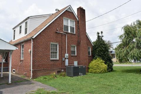 301 Exeter Ave, Middlesboro, KY 40965 photo 6
