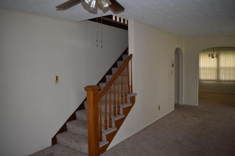 301 Exeter Ave, Middlesboro, KY 40965 photo 18