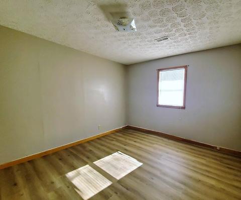 4694 Highway 30 E, Tyner, KY 40486 photo 7