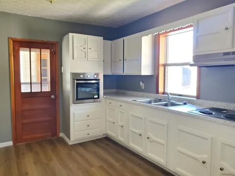 4694 Highway 30 E, Tyner, KY 40486 photo 2