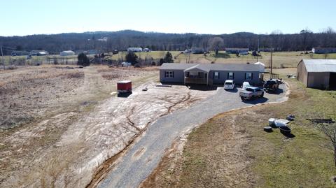 935 Stoney Fork Rd, Corbin, KY 40701 photo 2