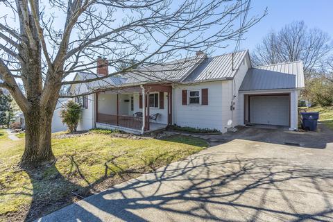 110 Hanson St, Berea, KY 40403 photo 1