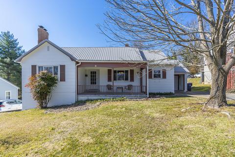 110 Hanson St, Berea, KY 40403 photo 2