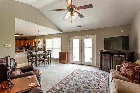 147 Old Post Rd, Paris, KY 40361 photo 8