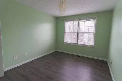 2024 Cherry Ridge Ct, La Grange, KY 40031 photo 17