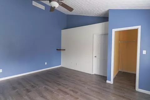 2024 Cherry Ridge Ct, La Grange, KY 40031 photo 16