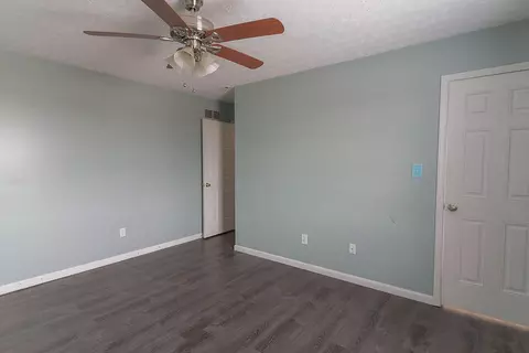 2024 Cherry Ridge Ct, La Grange, KY 40031 photo 25