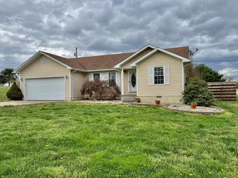 71 Chesnut St, Brodhead, KY 40409 photo 1
