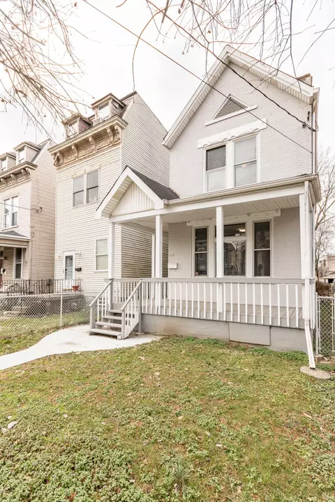 1719 Greenup St, Covington, KY 41014 photo 2