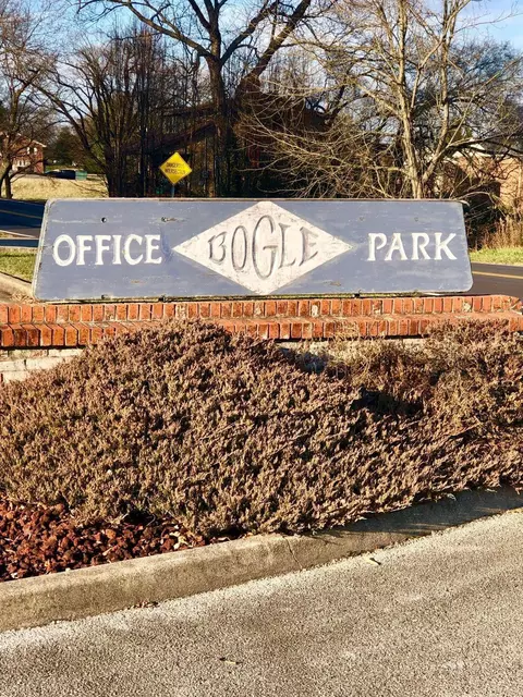 144 Bogle Office Park Dr, Somerset, KY 42503