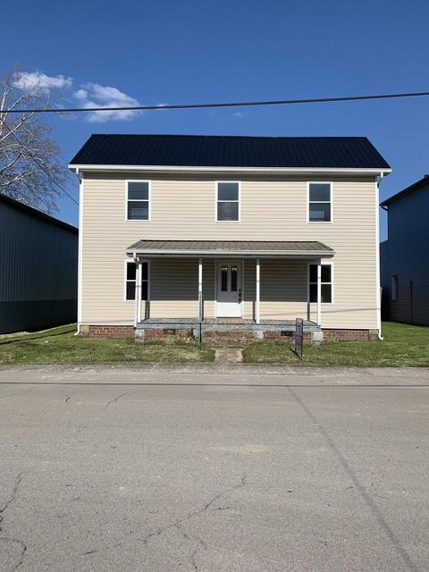 163 Front St, Vanceburg, KY 41179