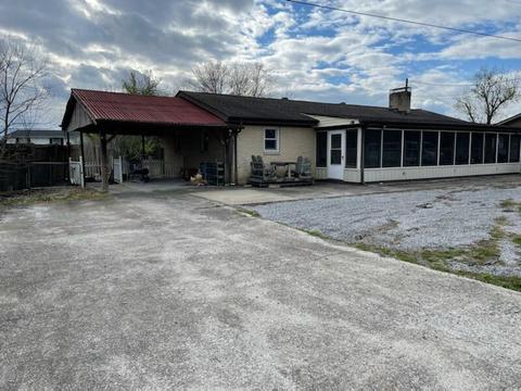 118 Pin Oak Dr, Berea, KY 40403 photo 1
