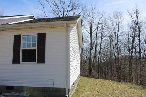 168 Powell Rd, Mckee, KY 40447 photo 4