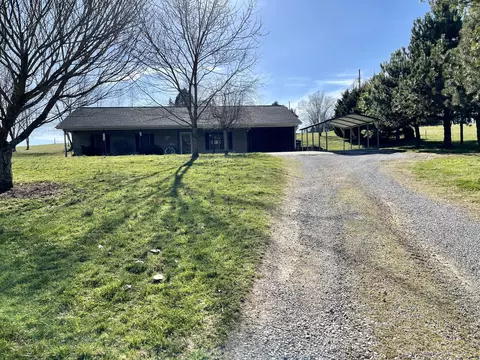 379 Stringer Rd, Somerset, KY 42503 photo 2