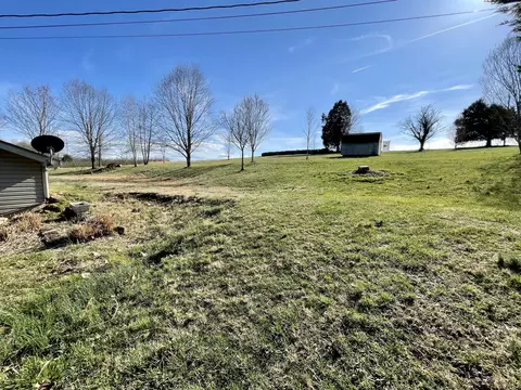 379 Stringer Rd, Somerset, KY 42503 photo 5