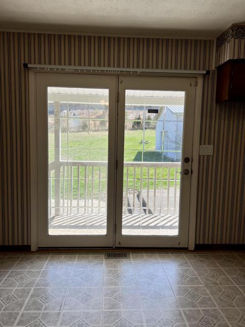 130 White Ave, Stanton, KY 40380 photo 19