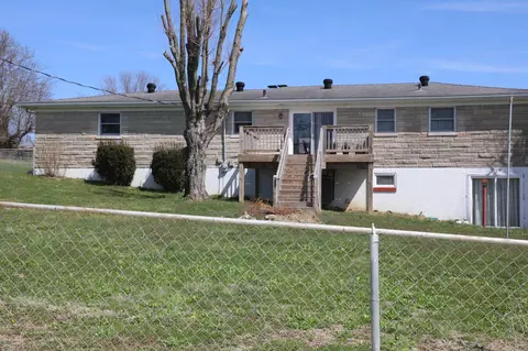 516 Daniel Dr, Richmond, KY 40475 photo 1