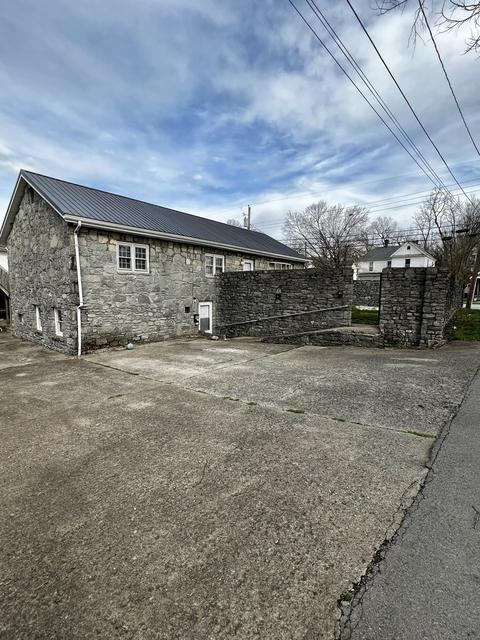 306 E Main Street St, Danville, KY 40422 photo 2