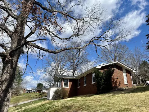 1211 Tanglewood Dr, Corbin, KY 40701 photo 4