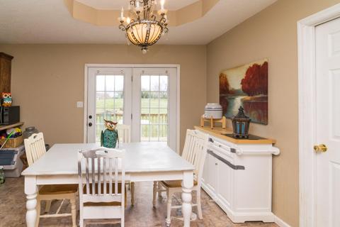 361 Brandon Ct, Berea, KY 40403 photo 4