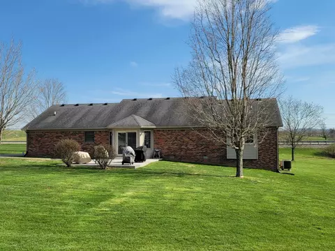 625 E 2nd St, Perryville, KY 40468 photo 2