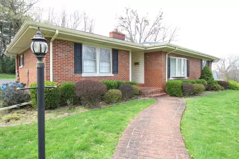 5 Chenault Dr, Mount Sterling, KY 40353 photo 3