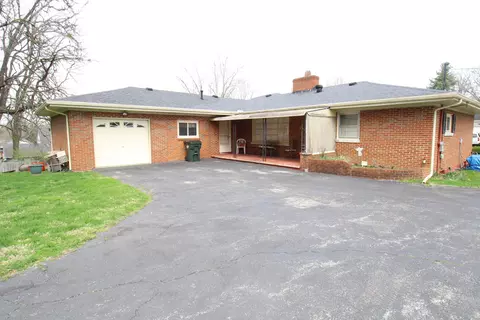 5 Chenault Dr, Mount Sterling, KY 40353 photo 4