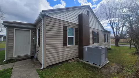 136 E Wyrick St, Corbin, KY 40701 photo 5