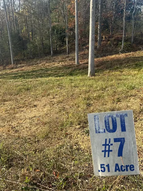7 Hollywood Dr, Corbin, KY 40701