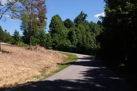 33 Malibu Dr, Corbin, KY 40701 photo 3