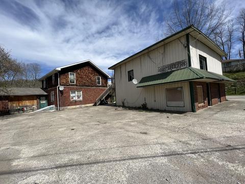 22 Peach Dr, Hazard, KY 41701 photo 1