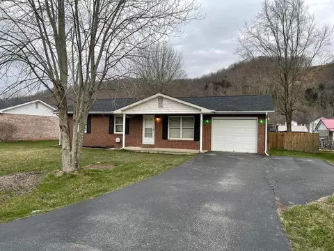 207 Dillon Dr, Morehead, KY 40351 photo 1