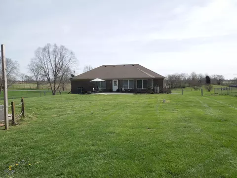 626 Sutton Ln, Lancaster, KY 40444 photo 8