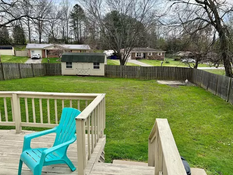 149 Oaklawn Cir, Corbin, KY 40701 photo 6
