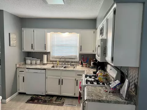 149 Oaklawn Cir, Corbin, KY 40701 photo 14