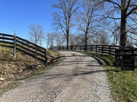 586 Wright Road Rd, Frankfort, KY 40601