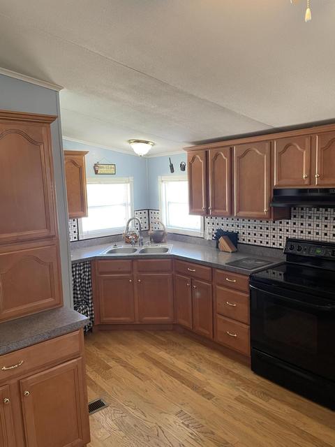 3578 Hickory Nut Rd, Nancy, KY 42544 photo 2