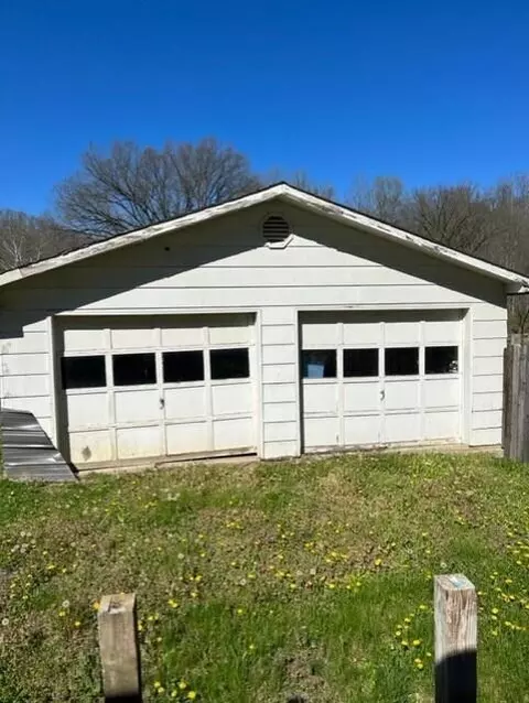 3942 Ky Rt 122, Drift, KY 41619 photo 2