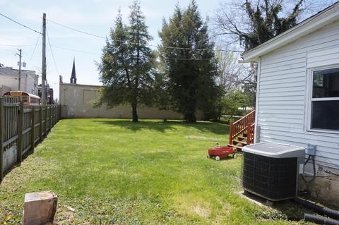 103 W Maple Ave, Lancaster, KY 40444 photo 4