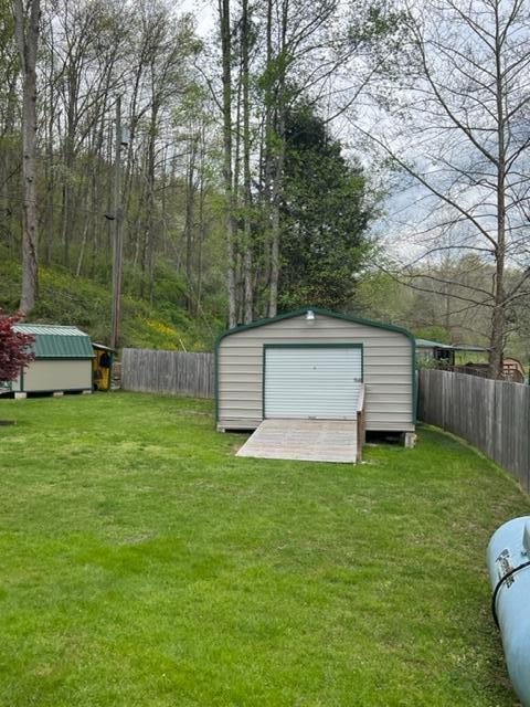 55 Doug Dr, Tomahawk, KY 41262 photo 17
