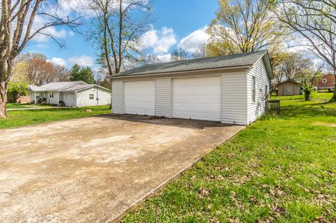 203 Brown St, Berea, KY 40403 photo 4