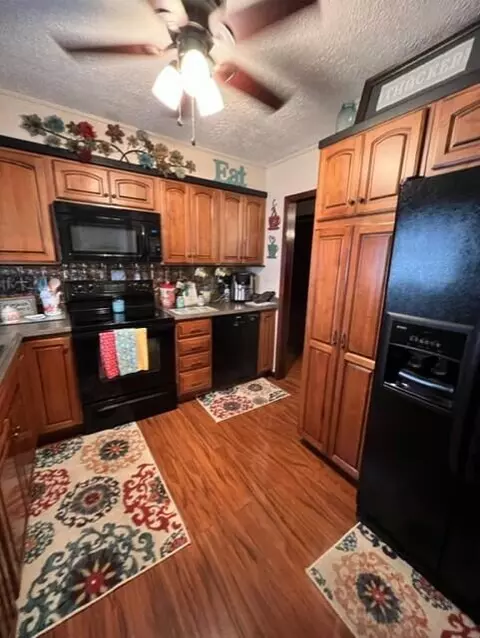 195 Avery Murphy Rd, Phyllis, KY 41544 photo 5