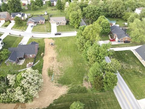 1 Carlton Drive Dr, Lawrenceburg, KY 40342