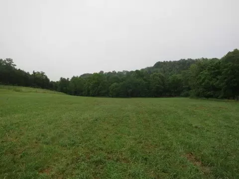 370 Howard Creek Rd, Winchester, KY 40391