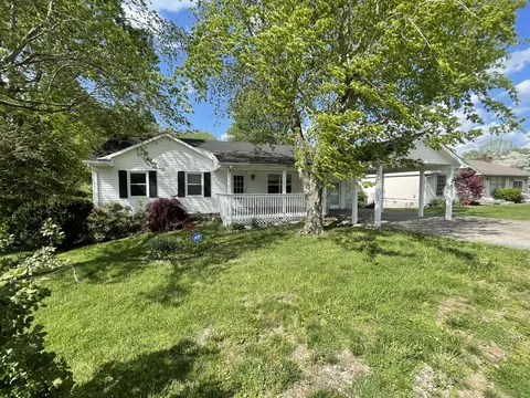 25 Kaye St, Berea, KY 40403 photo 1