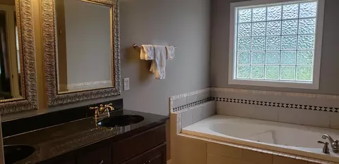 925 Cabernet Dr, Berea, KY 40403 photo 7