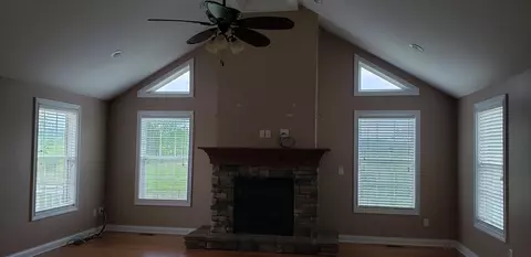 925 Cabernet Dr, Berea, KY 40403 photo 5