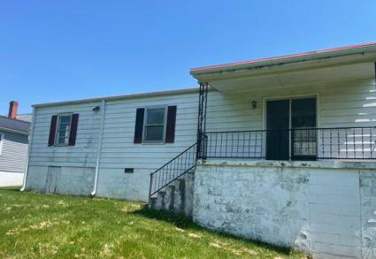 109 Sunset Ave, Lancaster, KY 40444 photo 2