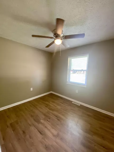 103 Elkin St, Berea, KY 40403 photo 11